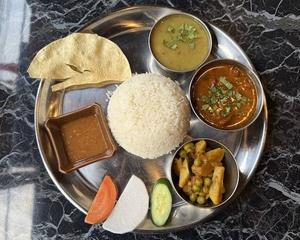 チキンカレーセット CHICKEN CURRY SET