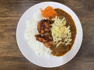 チーズ＆唐揚げチキンスパイスカレー