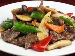 向陽飯店 牛肉のオイスターソース炒め