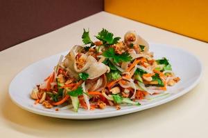 ベトナム風ヘルシなミミガーサラダVietnamese healthy salad Pig ears Salad