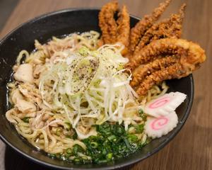 肉中華(冷)ゲソ唐揚げ乗せ
