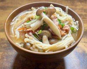 きのこ豚汁Mushroom Pork miso soup