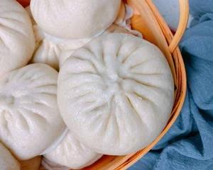 牛肉中華まん1個(牛肉洋葱包)