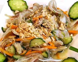 豚耳サラダ Nom tai heo