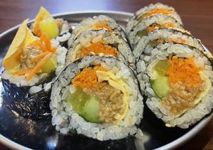 鶏そぼろキンパ