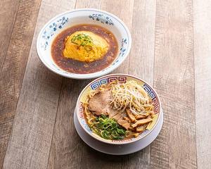 サバみそらーめん+半天津飯