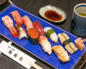 おまかせ10貫握り 10 Recommended Sushi Pieces