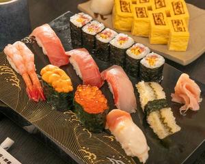 特上握り一人前 Deluxe Sushi - Assorted Platter for 1