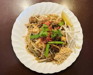 パッタイ グンソット 海老入りタイ風焼きそば