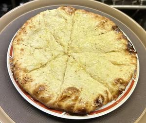 チーズガーリックナン Cheese ＆ Garlic Naan