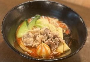 肉 麻辣湯