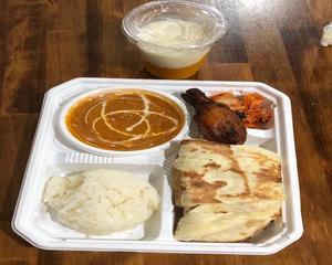 タンドリーチキン弁当(CURRY+RICE+NAN+TONDOOR CHICKEN+KIMCHI+MANGO LASSI)