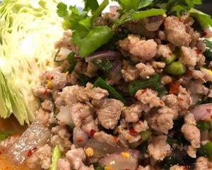 とり挽肉サラダ Minced Chicken Salad