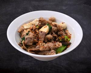 麻辣チェーオー シーチェ(麻辣の油そば)