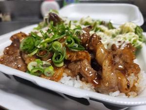 牛カルビの焼肉丼 特盛