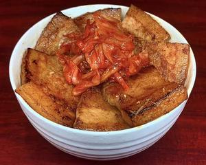 豚バラ丼キムチ小盛(100g)Pork belly bowl with kimchi, small portion (100g)