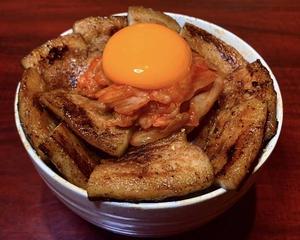 豚バラ丼キムチたまご大盛(200g)