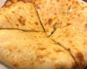 Nuts＆Raisin Naan ナッツとレーズンが入ったナン