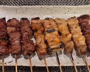 焼き鳥・焼きとん盛り合わせ(タレ)