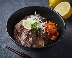 【辛さが欲しい方に！】大盛りキムチ牛タン丼