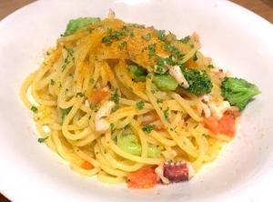 イカとブロッコリーのカラスミペペロンチーノ