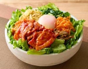 【ミニサイズ ご飯150g】旨辛サムギョプサルとナムル5種類ビビンバ Bibimbap with Spicy Pork