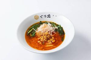 赤い鶏塩ラーメン