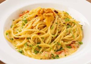 ウニのクリームパスタ