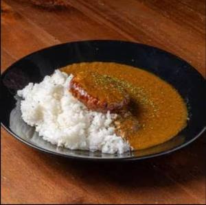 ハンバーグ10時間カレー