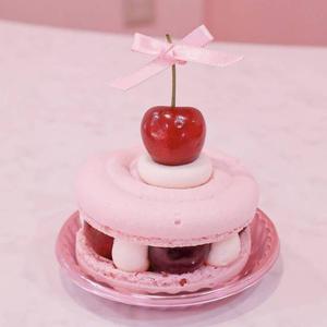 季節のマカロンレアチーズケーキ