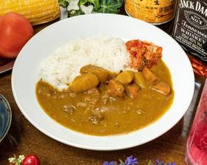 焼肉屋の牛すじカレー