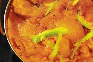 ②スペシャルチキンカレー Special chicken curry