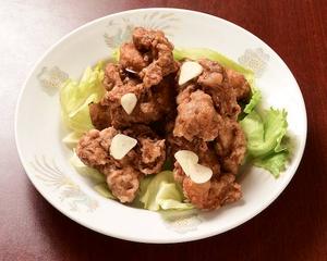鶏肉唐揚げのニンニクソース