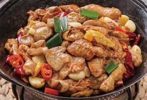豚ホルモンのニンニク炒め(干蒜仔肥)
