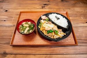 特製！ホルモン焼きうどん定食