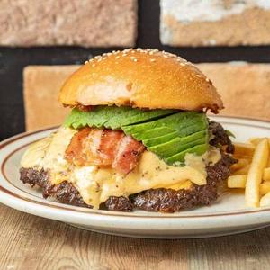 アボカドベーコンチーズバーガー