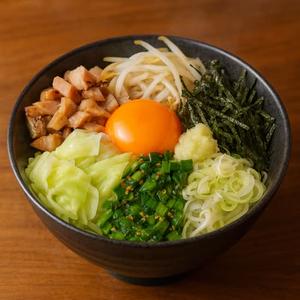 【食後の口臭注意】にんにくたっぷりスタミナまぜそば