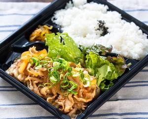 お肉屋さんの自家製生姜焼き弁当