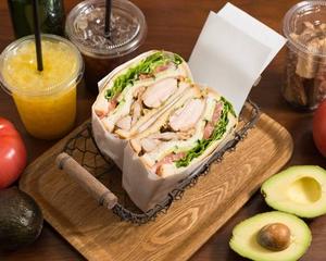 スパイシーチキンサンド Spicy Chicken Sandwich