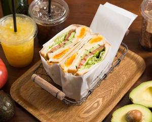 チーズベーコンエッグサラダサンドCheeseBaconEggSaladSandwich