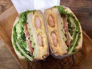エビとたまごのサラダサンドイッチ
