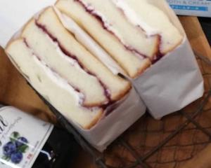 ブルーベリークリームチーズサンド Blueberry Creamcheese Sandwich