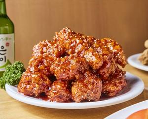 ネネチキン ヤンニョムチキンハ-フ Swicy chicken /