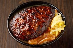 ハンバーグ丼 Salisbury Steak Rice Bowl