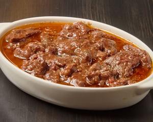 とろとろに煮込んだ牛タンシチュー