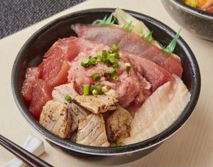 魚丼 まぐロック丼