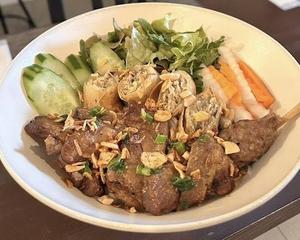 お箸止まらない焼肉ビーフン