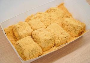 とろり天使のわらびもち [和三盆]生わらびもち大サイズ 400g Angel Bracken Rice Cake [Sweet Red Beans] 400g