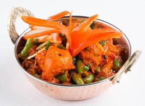 チキンティッカマサラカレー[CHICKEN TIKKA MASALA CURRY]