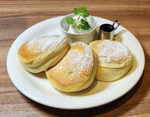 【看板メニュー】ふわとろプレーンパンケーキ